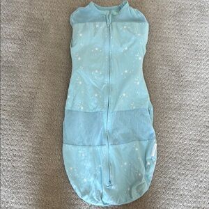 5/$25- Happiest baby sleep sack